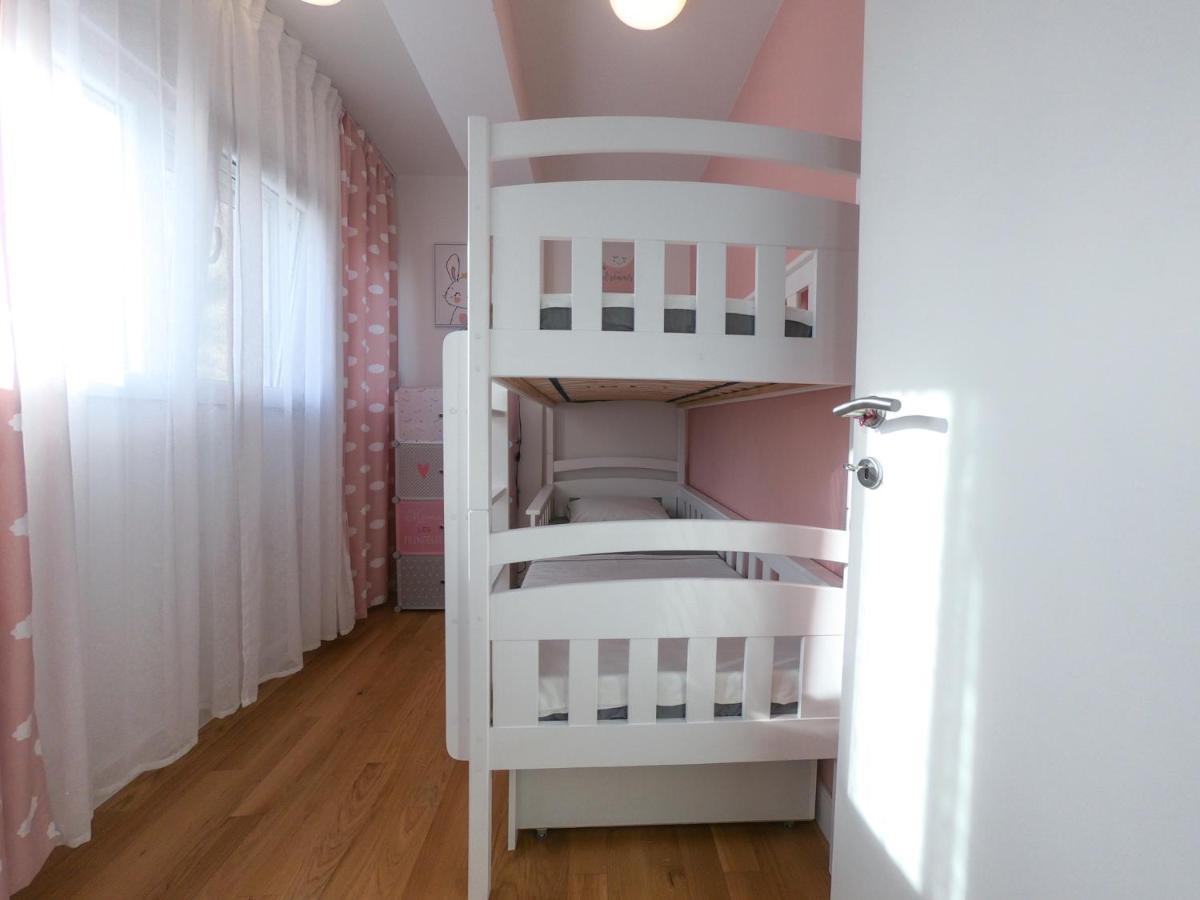 Apartment Elena 扎达尔 外观 照片
